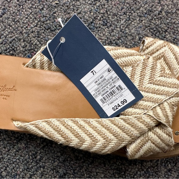 Uncommon threads flat slides - Picture 2 of 5